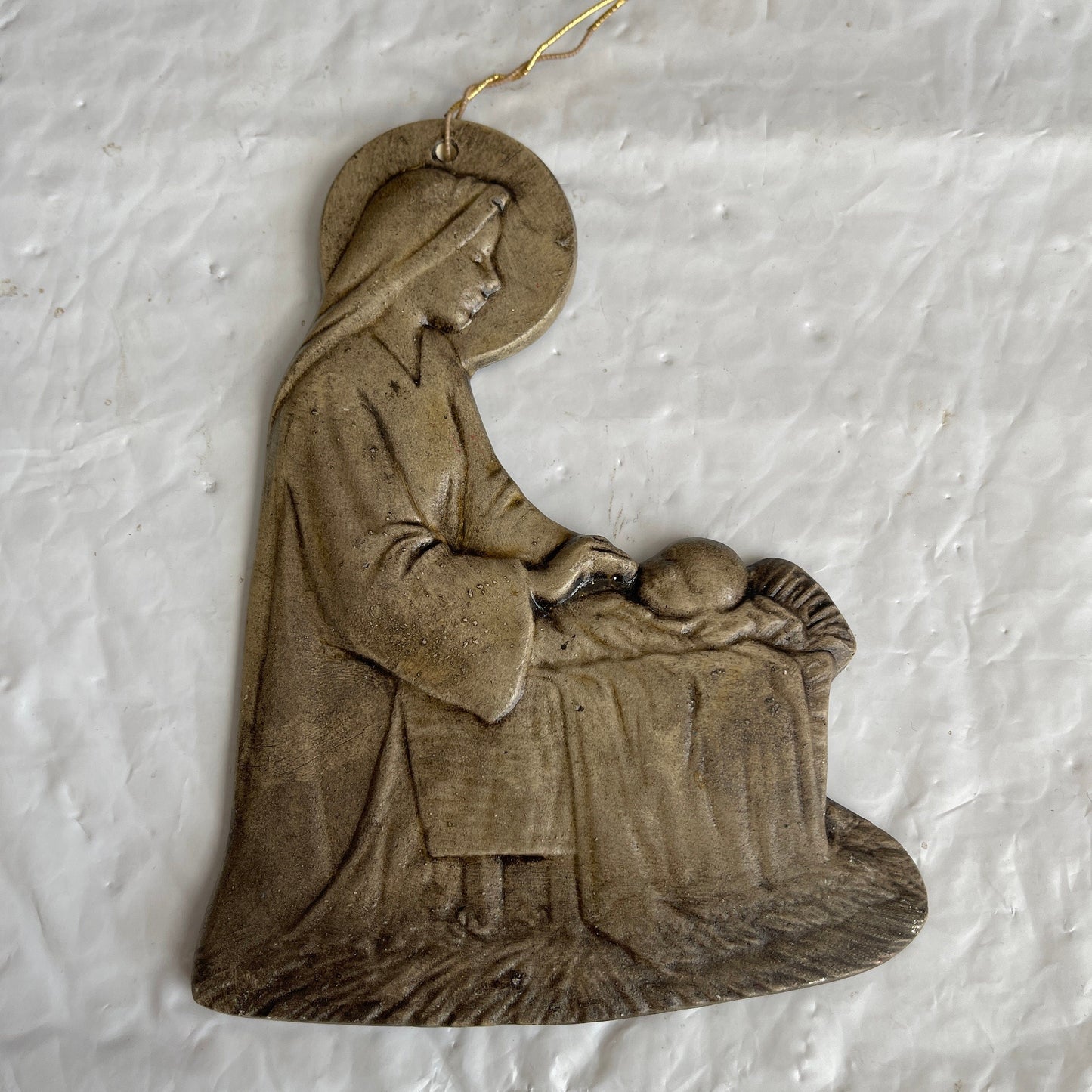 Duncan Enterprises Mary with Baby Jesus In His Crib Vintage Porcelain Ornament
