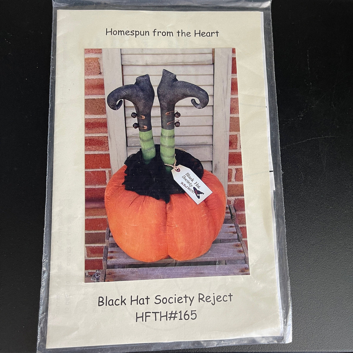 Fabulous Fall choice of vintage needlecraft patterns  for your autumn Decor see pictures and variations*