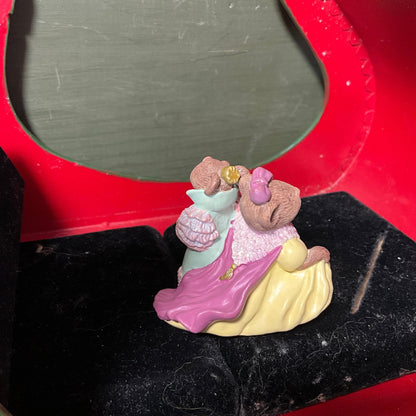 Hallmark Collector&#39;s Club choice Keepsake Of Membership Ornaments see pictures and variations*
