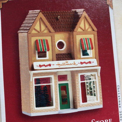 Hallmark, Nostalgic House, Clara&#39;s Hallmark Shop, Dated 2002 Keepsake Ornament, QXC4583*