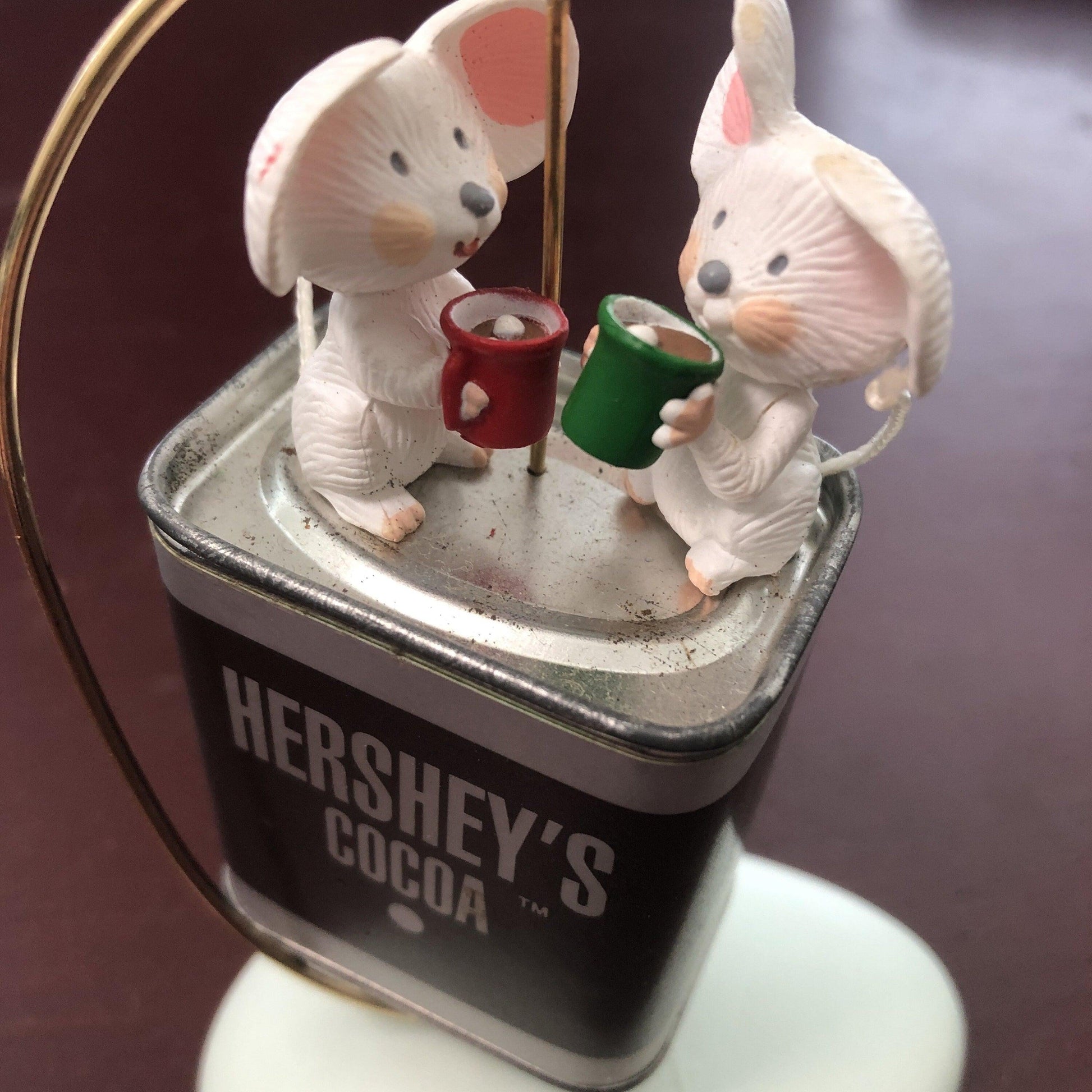 Hallmark, Warm and Special Friends, Hershey, Dated 1993, Keepsake Ornament, QX5895*