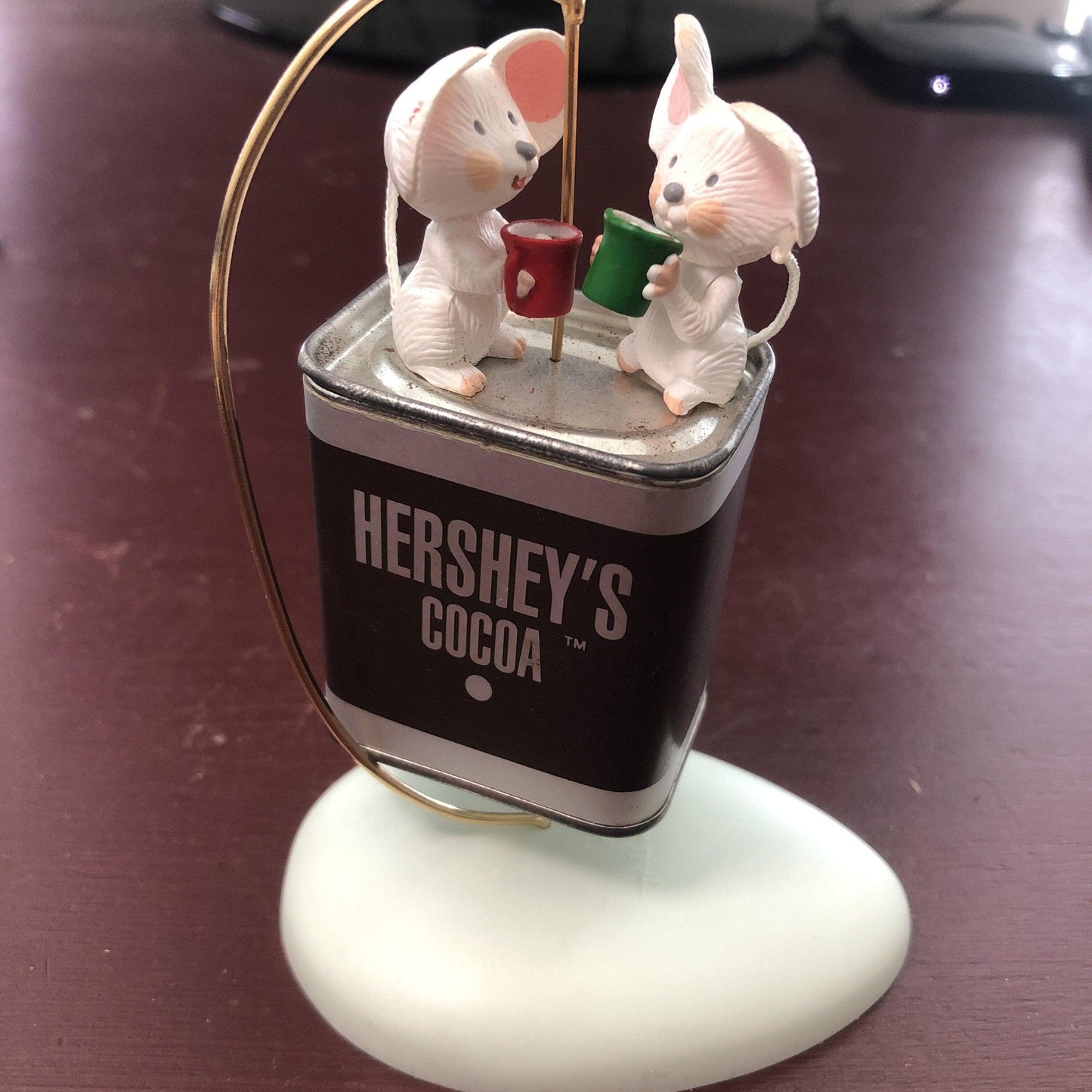 Hallmark, Warm and Special Friends, Hershey, Dated 1993, Keepsake Ornament, QX5895*