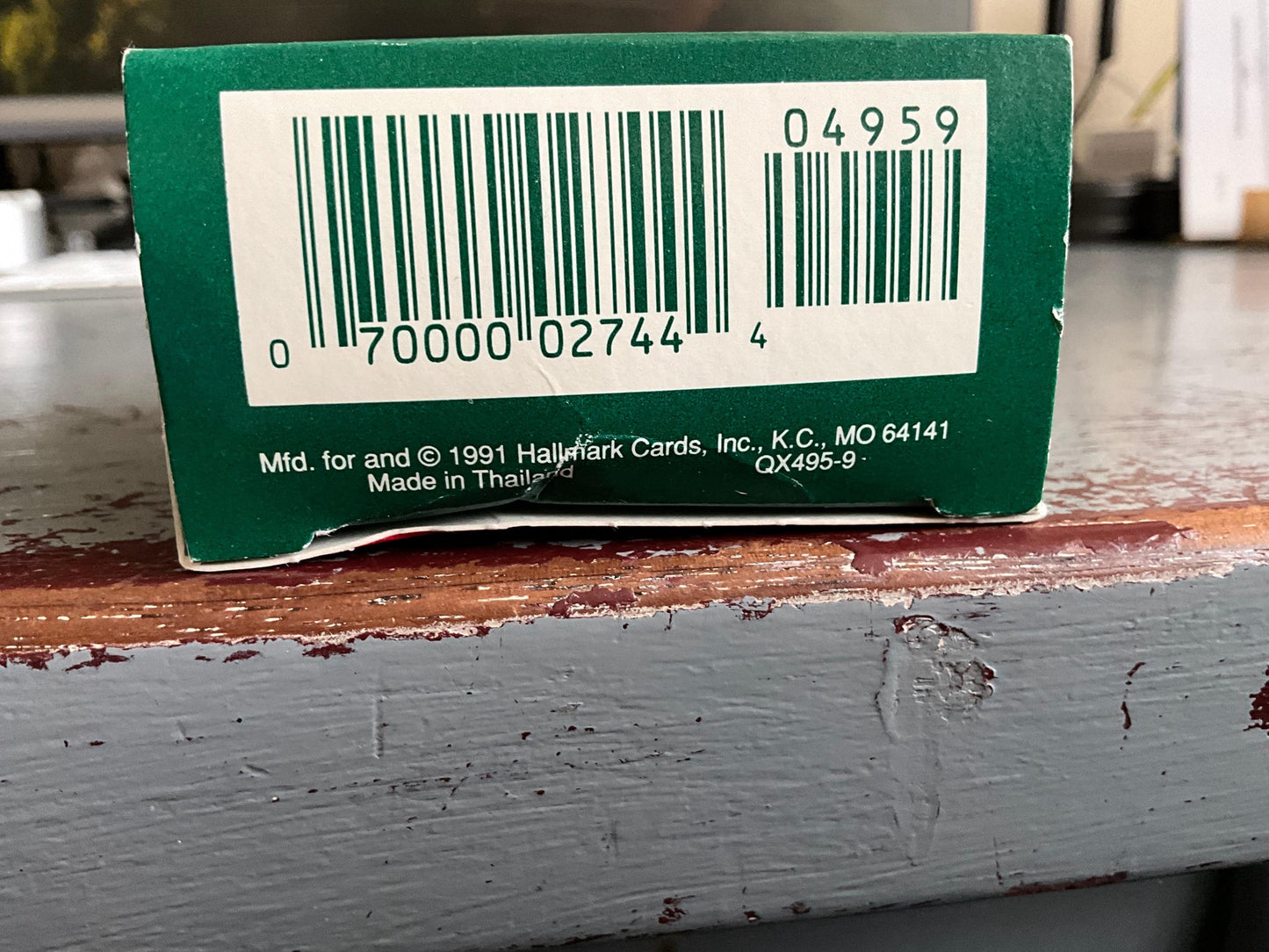 Hallmark Look Out Below 1991 Tender Touches Keepsake Ornament QX495-9